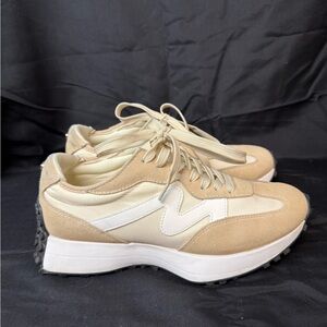 Steve Madden Cream and Beige Platform Sneakers